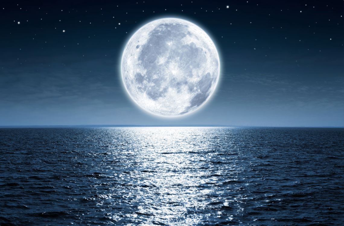 What is the Spiritual Significance of the Full Moon